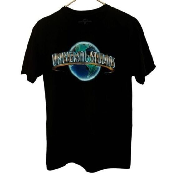 Universal Studios Size Medium T-Shirt - Picture 1 of 4